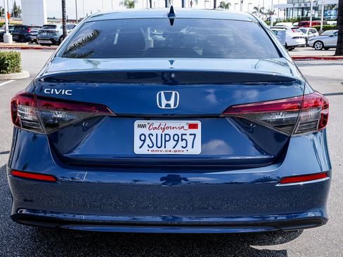 Used 2025 Honda Civic LX image 6