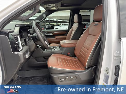 Used 2025 GMC Sierra 3500 Denali Ultimate AWD/4WD image 18