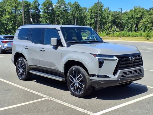 New 2025 Lexus GX 550 image 1
