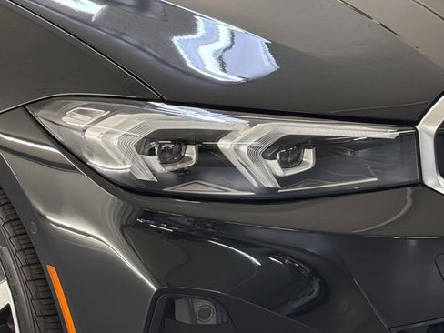 Used 2025 BMW 330i 330i w/ Convenience Package image 11