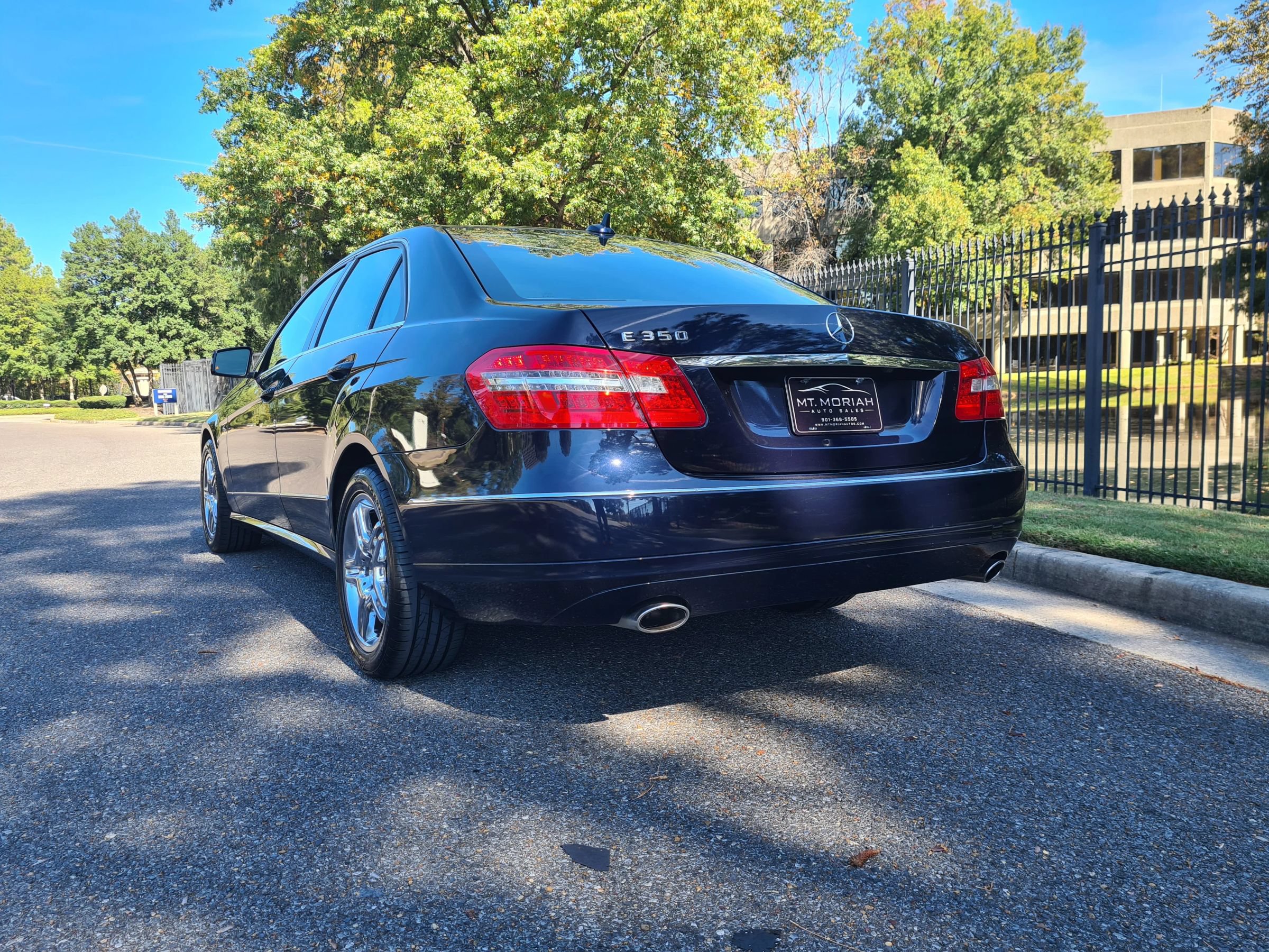 Used 2013 Mercedes-Benz E 350 Sedan image 7
