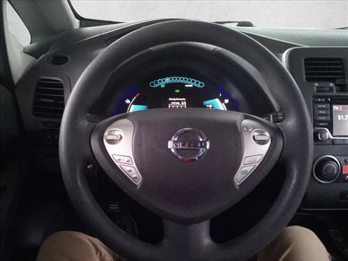 Used 2017 Nissan Leaf S image 15