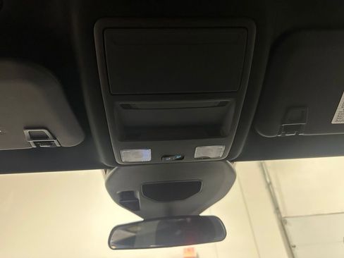 Used 2025 Ford Escape ST-Line FWD image 30