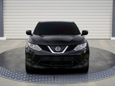 Used 2018 Nissan Rogue Sport S w/ S Appearance Package image 2
