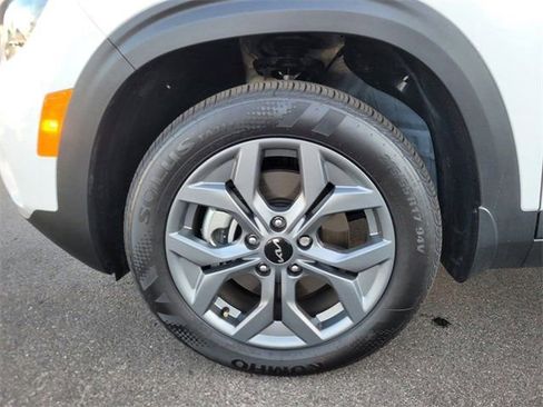 New 2025 Kia Seltos LX image 5