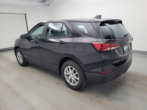Used 2024 Chevrolet Equinox LS AWD/4WD image 3