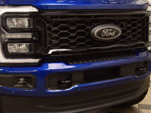 Used 2026 Ford F250 Lariat w/ Black Appearance Package AWD/4WD image 11