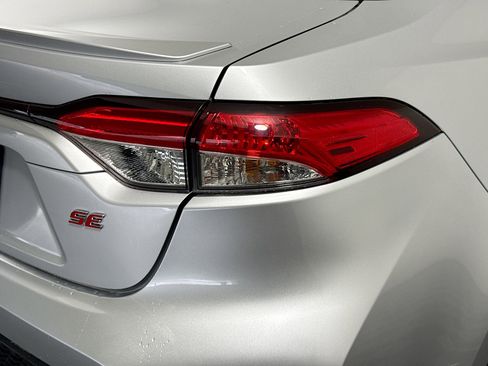 Used 2022 Toyota Corolla SE image 33