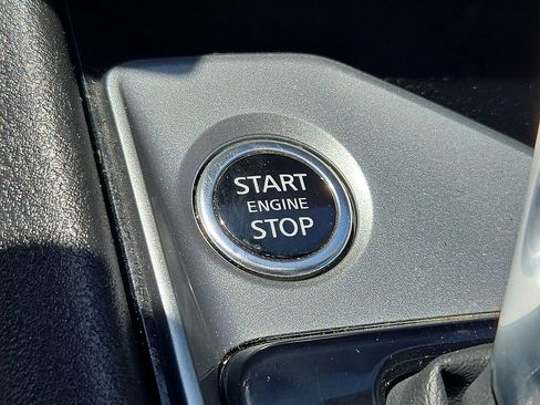 Used 2024 Nissan Altima 2.5 SV FWD image 25