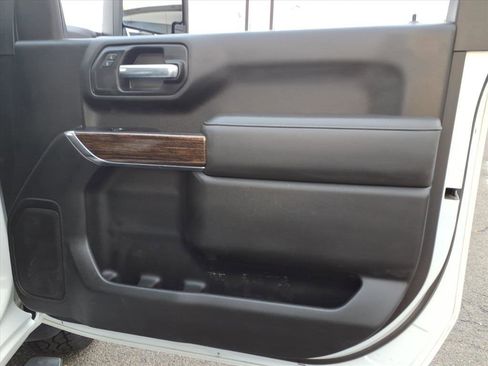 Used 2022 GMC Sierra 2500 SLE w/ SLE Convenience Package image 13