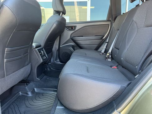 Used 2025 Subaru Forester Premium w/ Convenience Package #1 AWD/4WD image 8