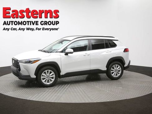 Used 2023 Toyota Corolla Cross LE image 56