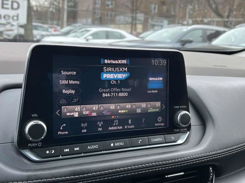 Used 2021 Nissan Rogue SV image 29