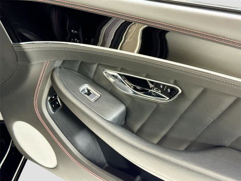 Used 2024 Bentley Continental GT V8 AWD/4WD image 30