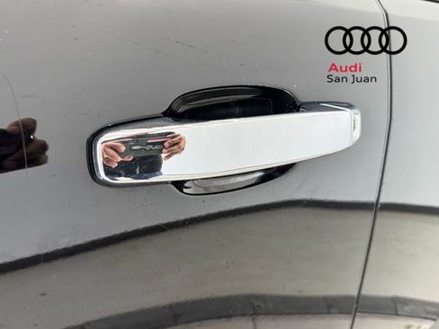 Used 2019 GMC Canyon Denali RWD image 9
