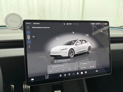 Used 2025 Tesla Model 3 Performance AWD/4WD image 16