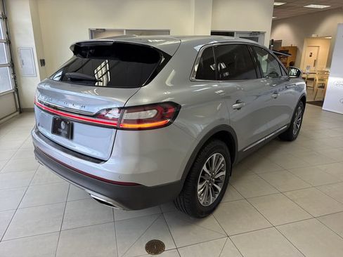 Used 2023 Lincoln Nautilus AWD w/ Premium Package image 8