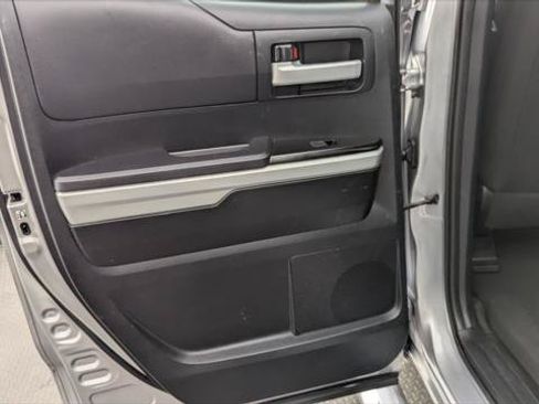 Used 2017 Toyota Tundra SR5 w/ SR5 Upgrade Package RWD image 16
