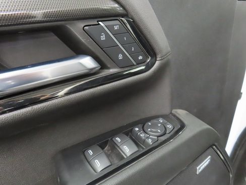 Used 2024 GMC Sierra 2500 AT4 w/ AT4 Preferred Package image 56