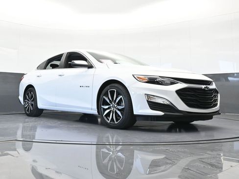 Used 2023 Chevrolet Malibu RS image 57