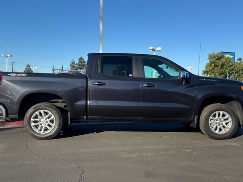 Used 2024 Chevrolet Silverado 1500 LT image 4