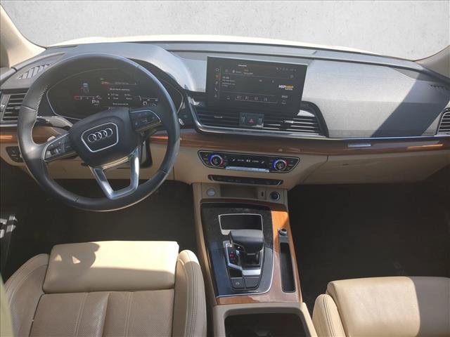 Used 2021 Audi Q5 2.0T Premium Plus w/ Premium Plus Package AWD/4WD image 16