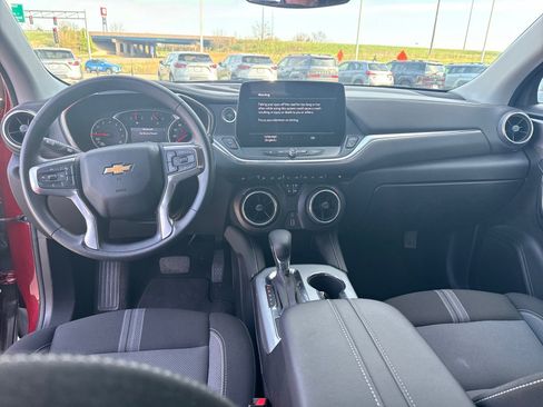 Used 2025 Chevrolet Blazer LT image 13