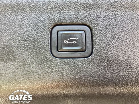Used 2023 Buick Enclave Essence w/ Experience Buick Package AWD/4WD image 13