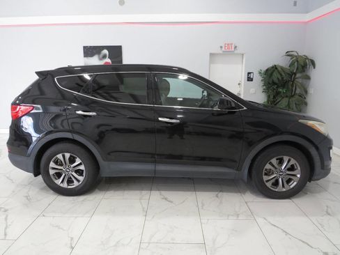 Used 2015 Hyundai Santa Fe Sport w/ Option Group 02 FWD image 2