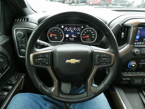 Used 2019 Chevrolet Silverado 1500 High Country w/ Technology Package image 38