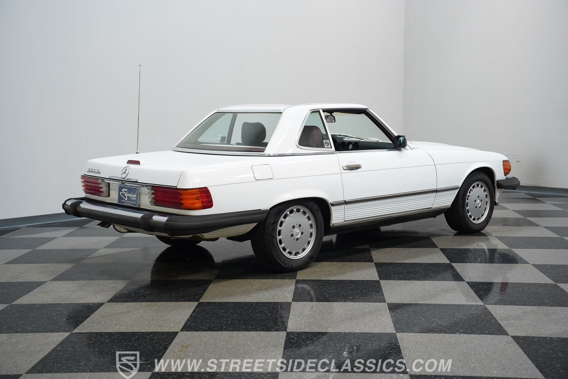 Used 1989 Mercedes-Benz 560 SL image 13