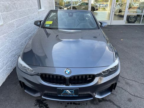 Used 2018 BMW M4 Convertible RWD image 33