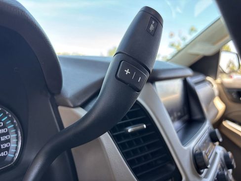 Used 2019 GMC Yukon SLT image 25