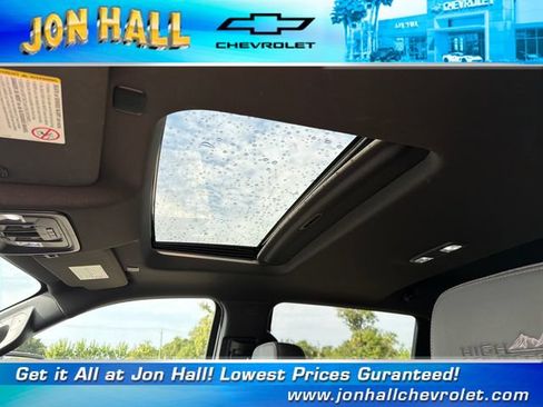 Used 2023 Chevrolet Silverado 2500 High Country w/ Z71 Off-Road Package AWD/4WD image 17