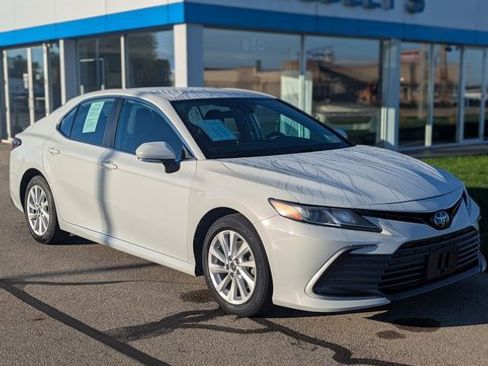 Used 2023 Toyota Camry LE image 1