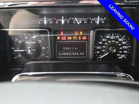 Used 2013 Lincoln Navigator Base w/ HD Trailer Tow Pkg image 10