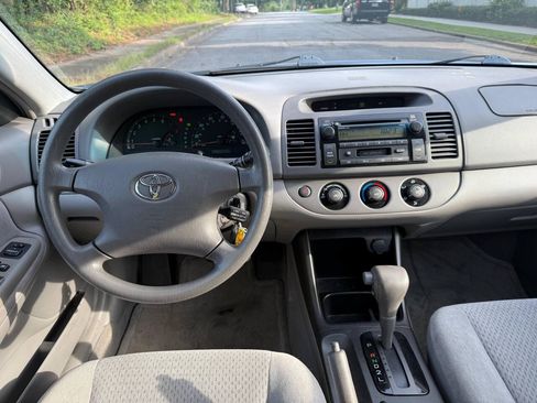 Used 2002 Toyota Camry LE FWD image 13