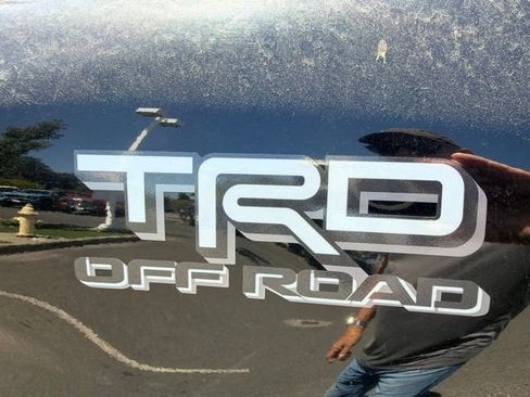 Used 2024 Toyota Tacoma TRD Off-Road w/ TRD Off Road Premium Package AWD/4WD image 12