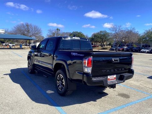 Used 2023 Toyota Tacoma image 4