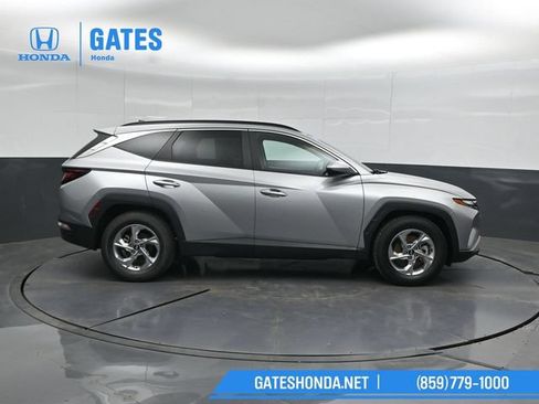 Used 2024 Hyundai Tucson SEL FWD image 3