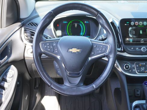 Used 2018 Chevrolet Volt Premier w/ Driver Confidence Package FWD image 13
