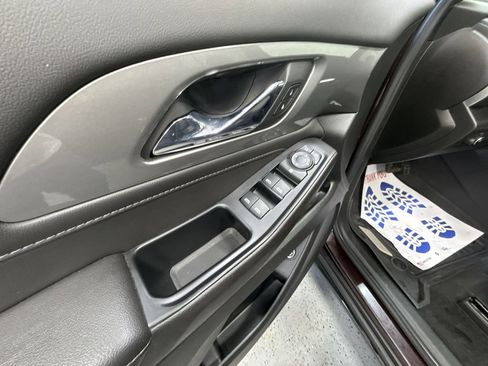 Certified 2023 Chevrolet Traverse LT image 32