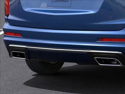 New 2025 Cadillac XT6 Luxury image 14