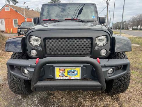 Used 2017 Jeep Wrangler Unlimited Rubicon image 4