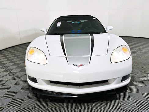 Used 2008 Chevrolet Corvette Convertible w/ Preferred Equipment Group image 8