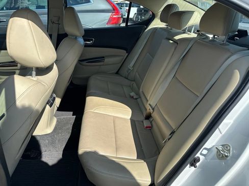 Used 2018 Acura TLX w/ Technology Package FWD image 6
