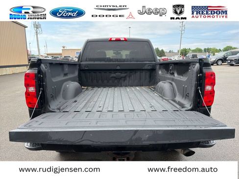 Used 2017 Chevrolet Silverado 2500 LT w/ Midnight Edition AWD/4WD image 10