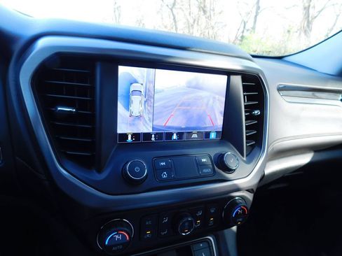 Used 2022 GMC Acadia AT4 w/ Technology Package image 11