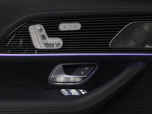 Certified 2024 Mercedes-Benz Maybach GLS 600 Maybach GLS 600 image 35