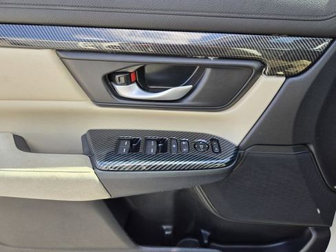 Used 2020 Honda CR-V LX image 29